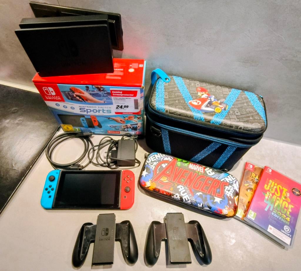 Nintendo Switch V1 met accessoires en games, Spelcomputers en Games, Ophalen, Met 2 controllers, Switch Original, Gebruikt
