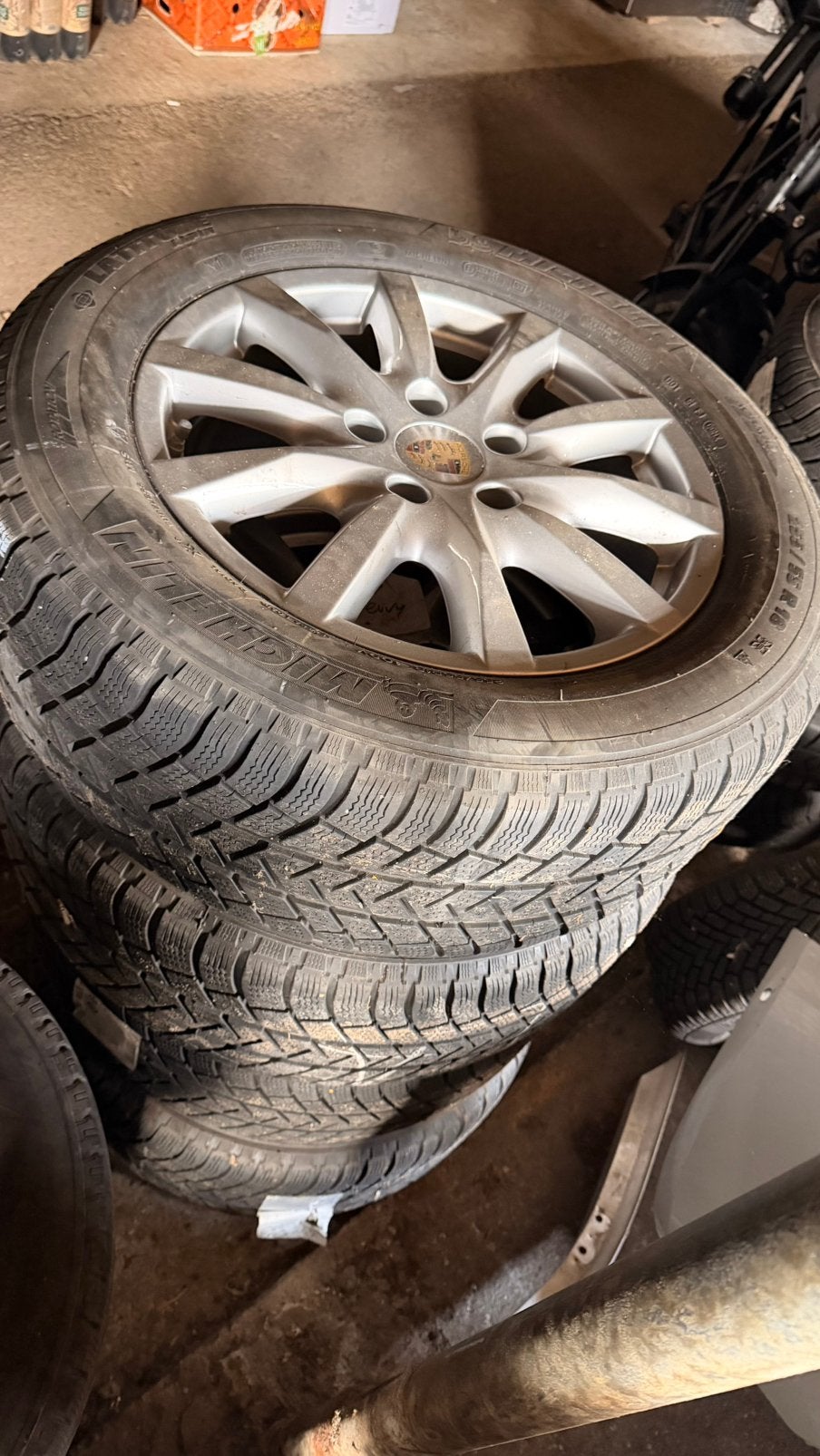 255 55 18 set winterbanden net velgen Porsche Cayenne, Auto-onderdelen, Banden en Velgen, 18 inch, Gebruikt, 255 mm, Banden en Velgen