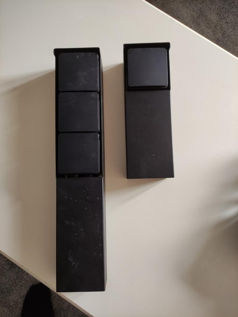 Lybardo Buitenstopcontact IP44 met klep - 2 stuks, Ophalen of Verzenden, Gebruikt, Stopcontact