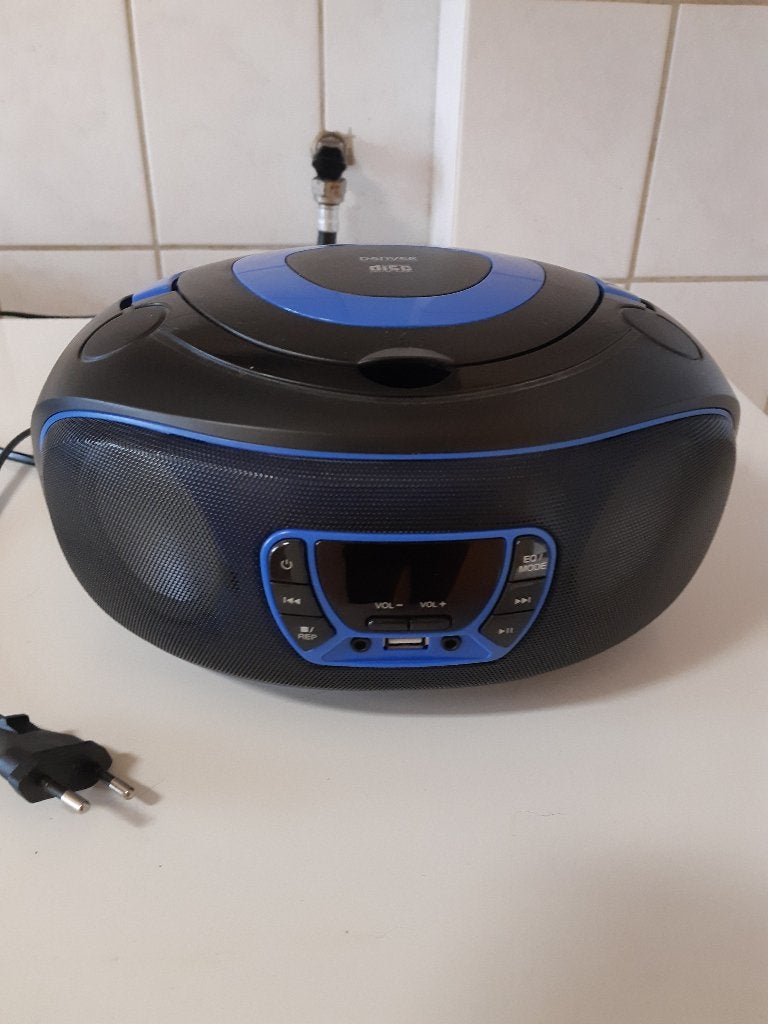 Draagbare CD-speler met USB en radio, Ophalen of Verzenden, Zo goed als nieuw, Overige merken, Draagbaar