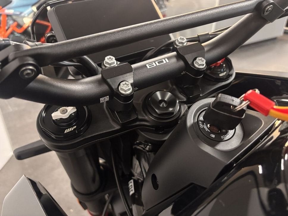 Husqvarna SVARTPILEN 801 (bj 2026), 2 cilinders, Bedrijf, Onbekend, Meer dan 35 kW