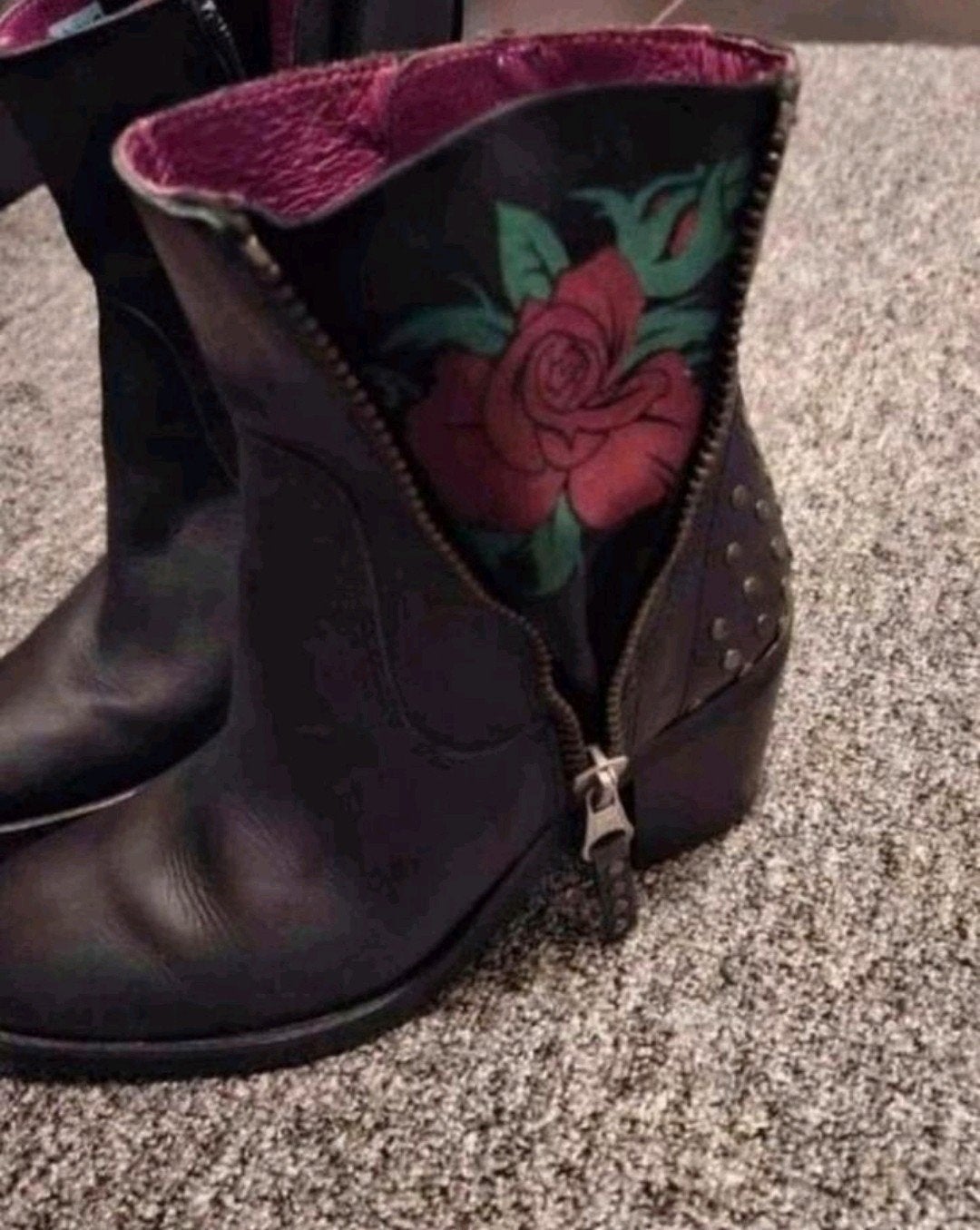 Mala Vita zwarte enkellaarsjes met bloemenprint – maat 40, Lage of Enkellaarzen, Ophalen of Verzenden, Zo goed als nieuw, Mala vita