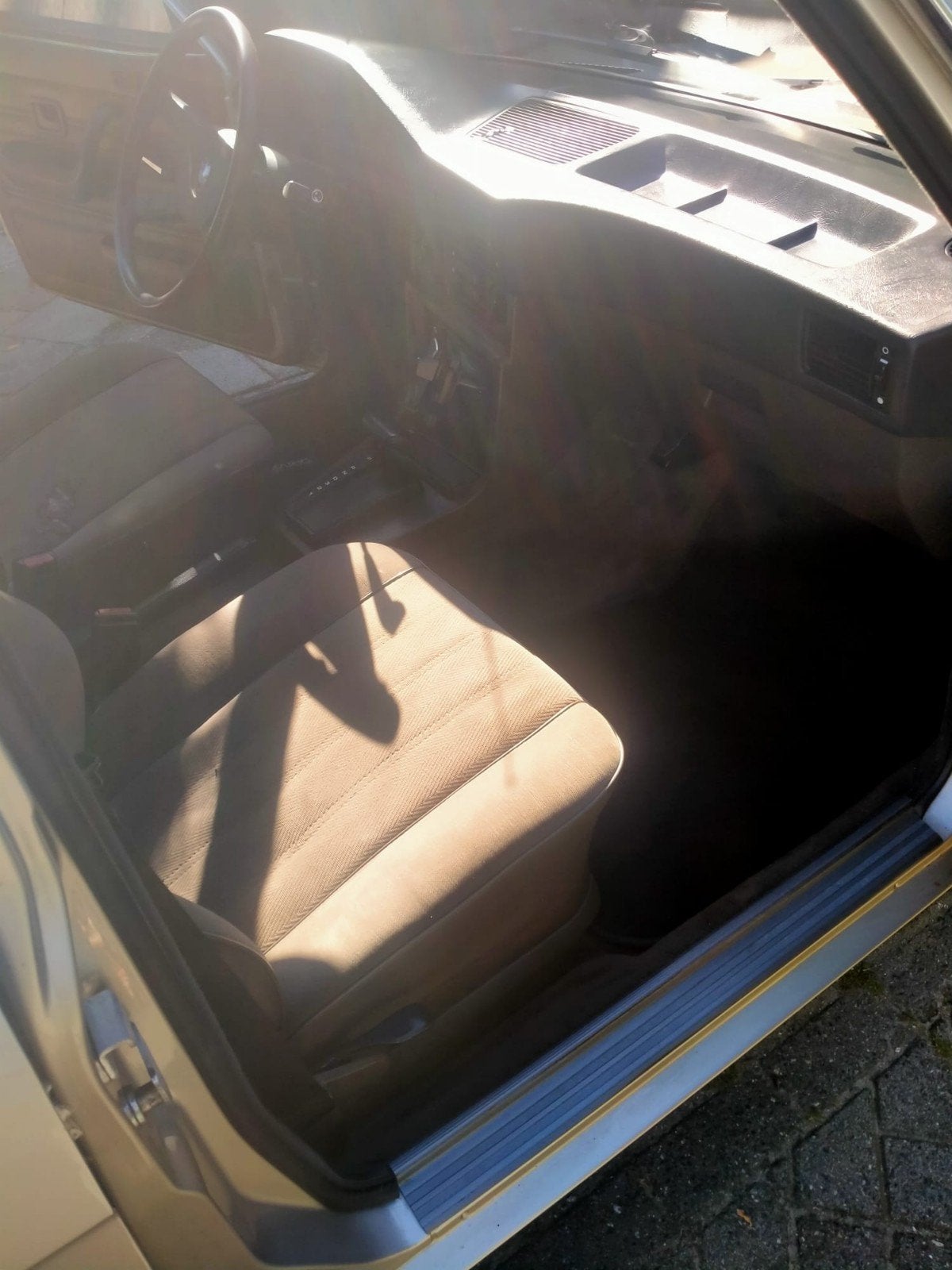 BMW 5-Serie 2.4 TD 524 AUT 1983 Beige, foto 4