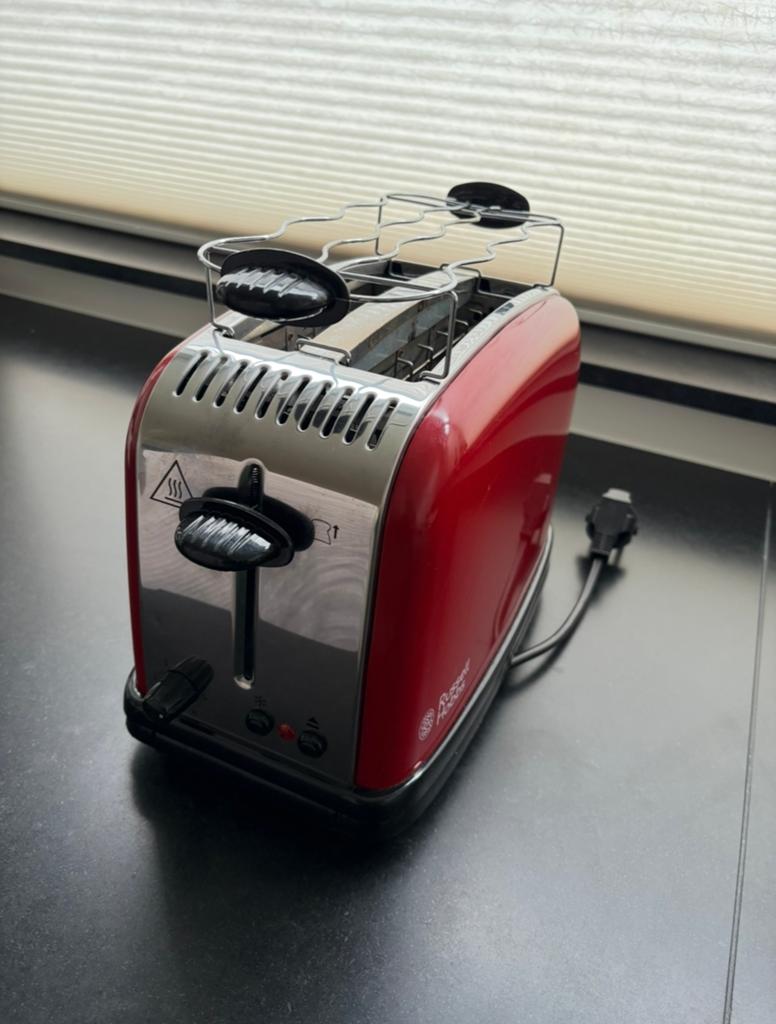 Broodrooster rood Russell Hobbs, Ophalen, Gebruikt