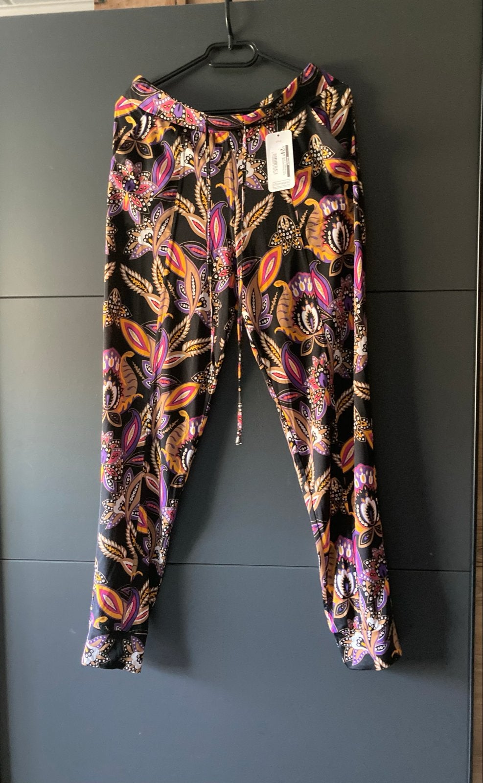 Nieuwe Magna broek 40/42 - Van €24,95 nu voor €15,-, Ophalen of Verzenden, Nieuw, Maat 42/44 (L), Meerkleurig