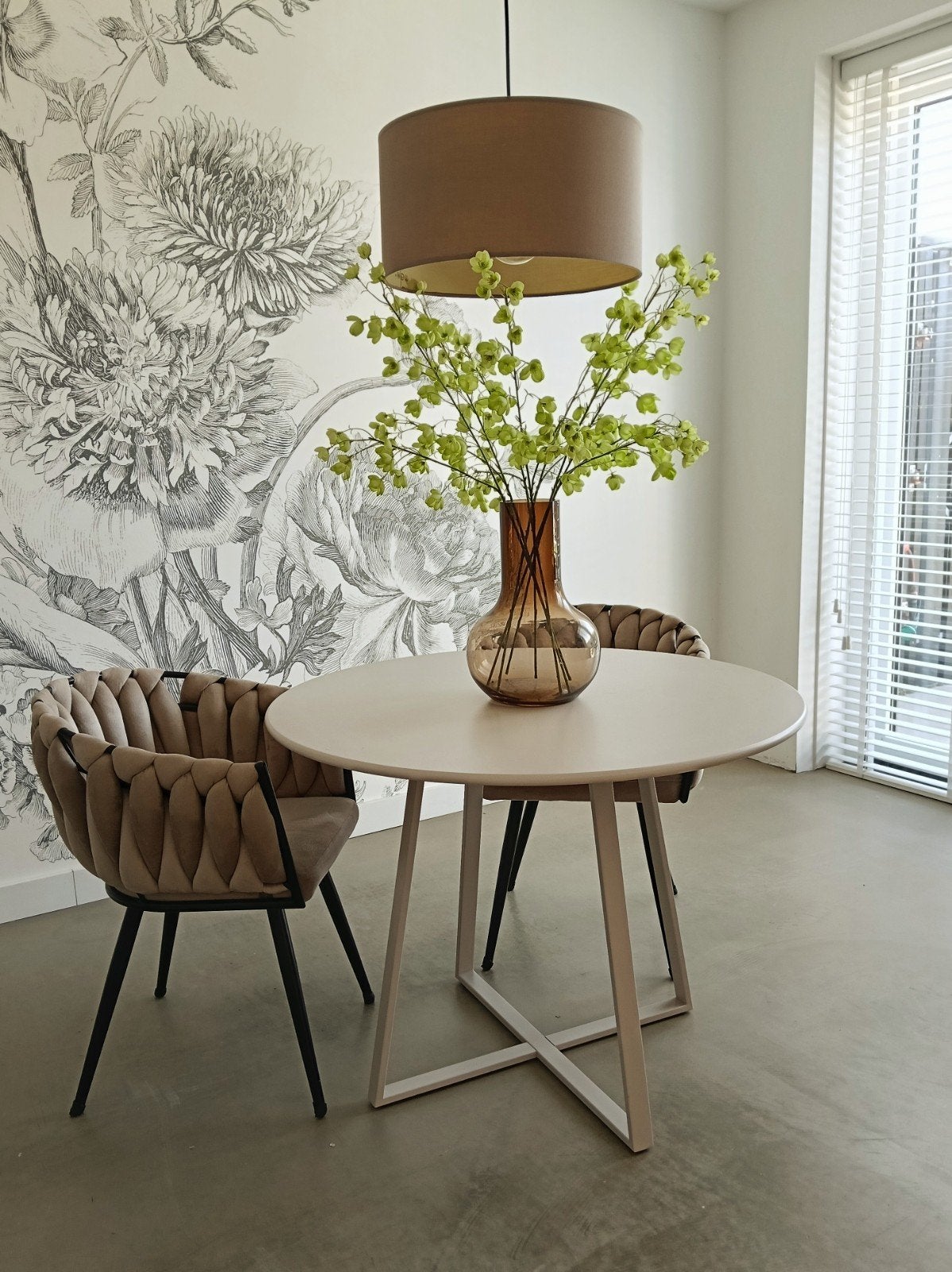 ronde eettafel, Ophalen, Overige materialen, Rond, Zo goed als nieuw