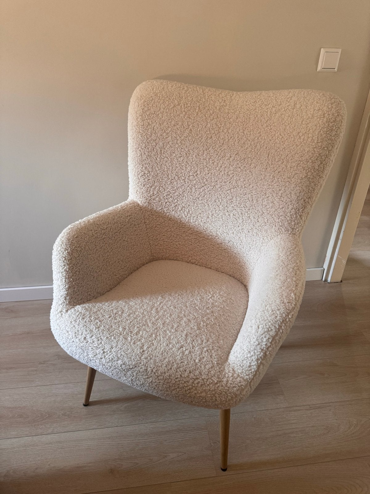 Jysk HUNDESTED Fauteuil off-white teddy/naturel eiken kleur, 75 tot 100 cm, Ophalen of Verzenden, Zo goed als nieuw, Stof