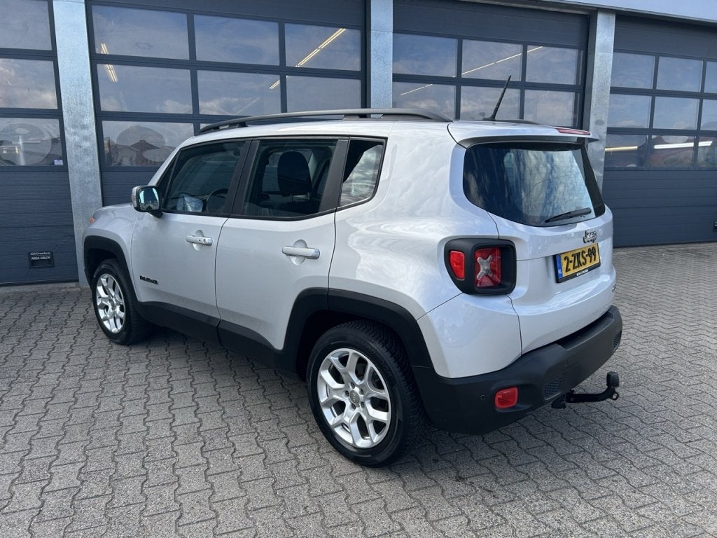 Jeep Renegade 1.4 MultiAir 140pk Longitude, Voorwielaandrijving, Gebruikt, 4 cilinders, 400 kg