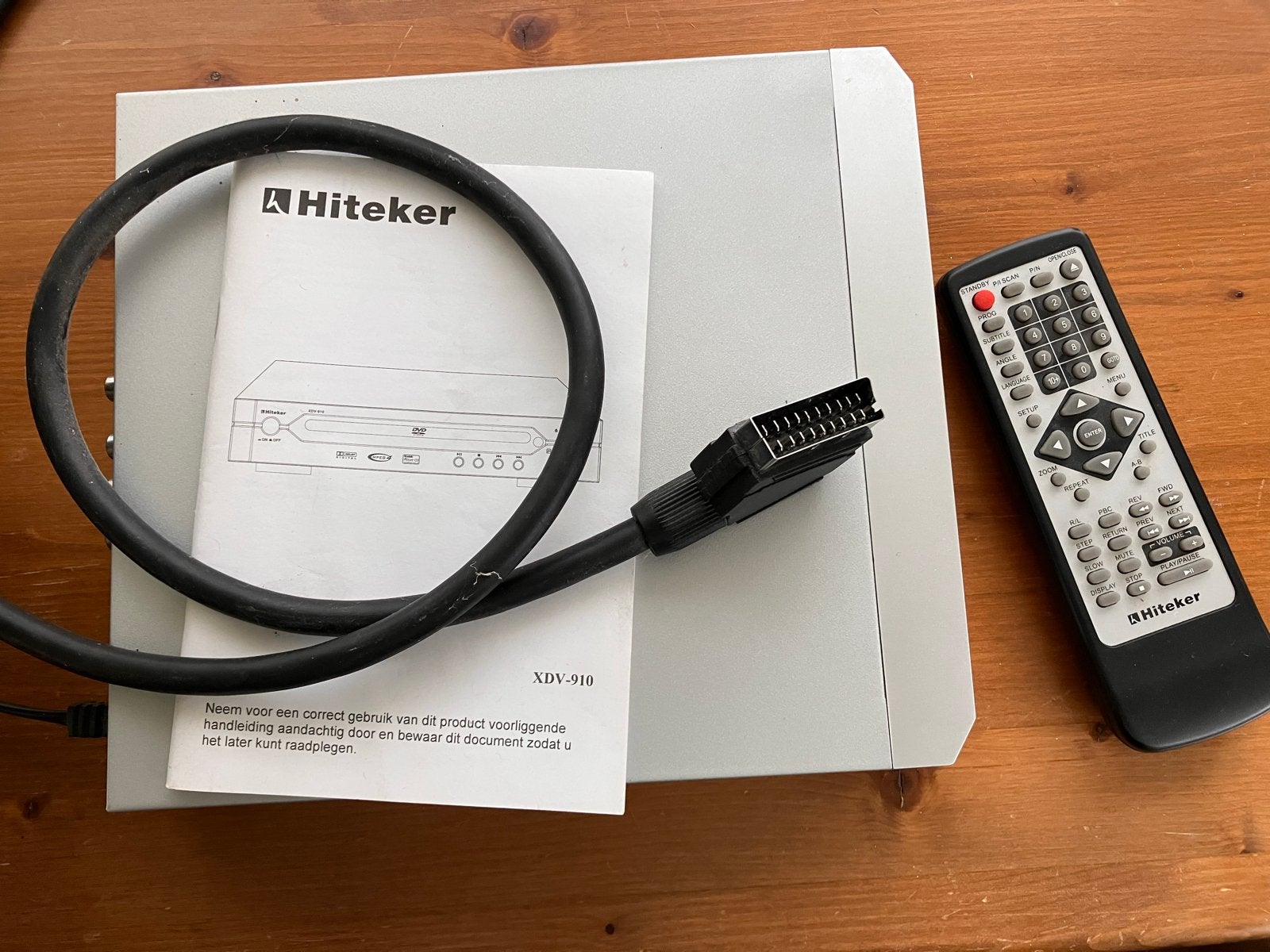 Hiteker XDV-910 DVD-speler met afstandsbediening, Ophalen of Verzenden, Gebruikt, Dvd-speler, Overige merken