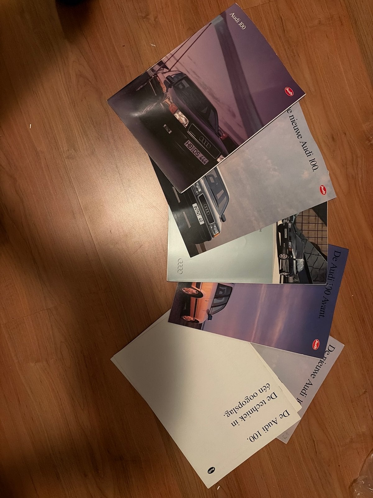 Audi 100 en 100 Avant brochures (jaren '80), Ophalen of Verzenden, Gelezen, Audi