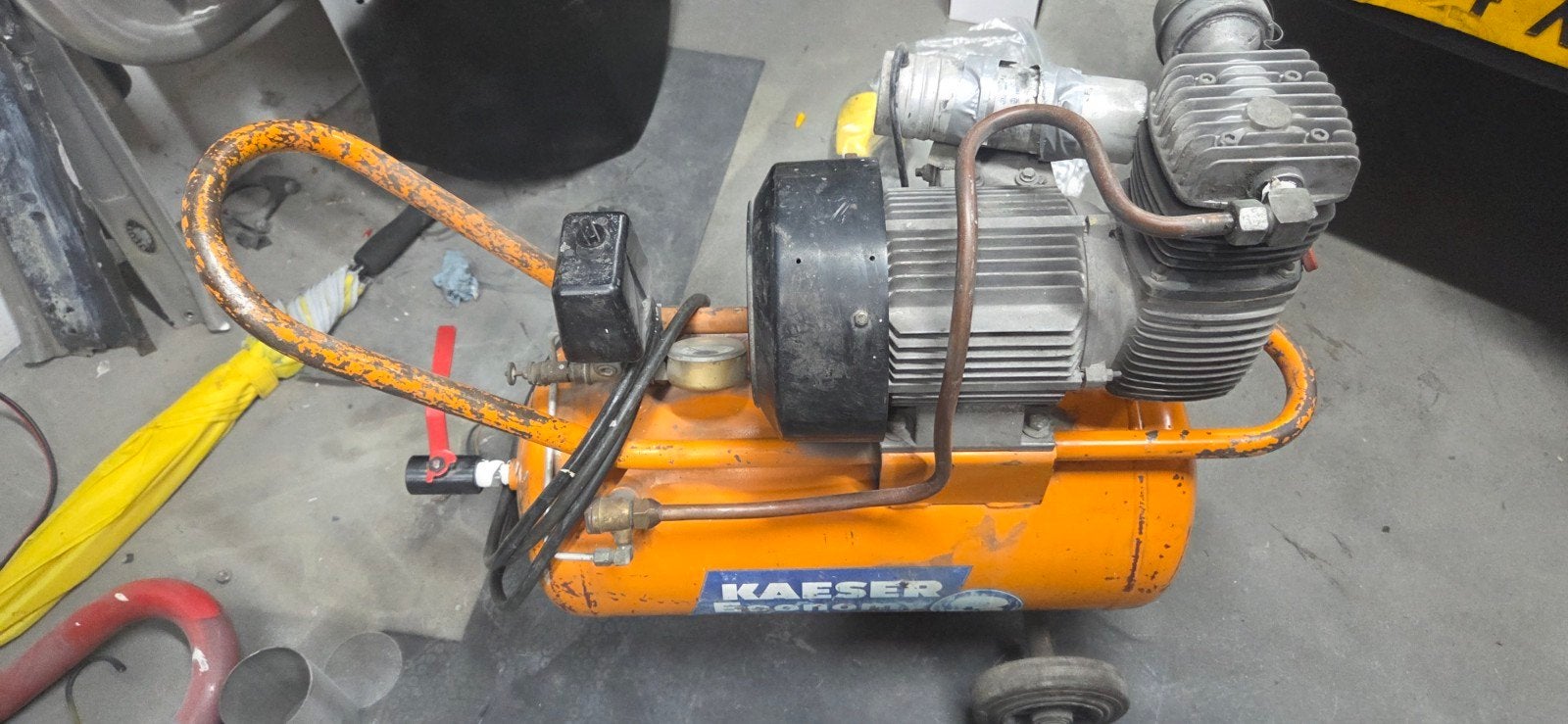 24L Compressor - Max 10 bar - Kaeser Economy, Ophalen