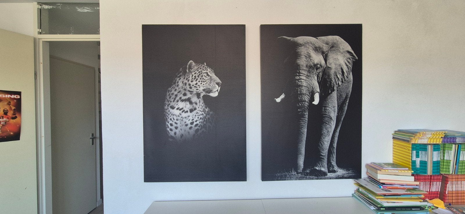 2 Grote Canvas Fotoafdrukken: luipaard + olifant, Nieuw, Ophalen of Verzenden, Foto of Poster, 75 – 100
