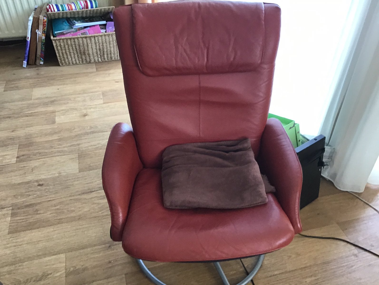 Draaistoel leer, Huis en Inrichting, Fauteuils, Ophalen, Zo goed als nieuw, 50 tot 75 cm