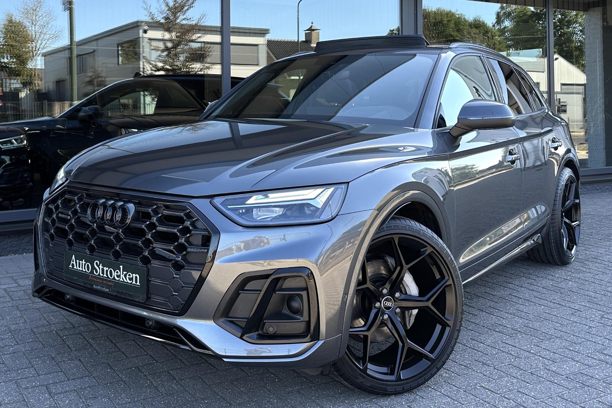 Audi Q5 55 TFSIe S-Line Pano RS Leder Lucht HuD Trekhaak, Auto's, Audi, Automaat, 14 kWh, Gebruikt, 4 cilinders