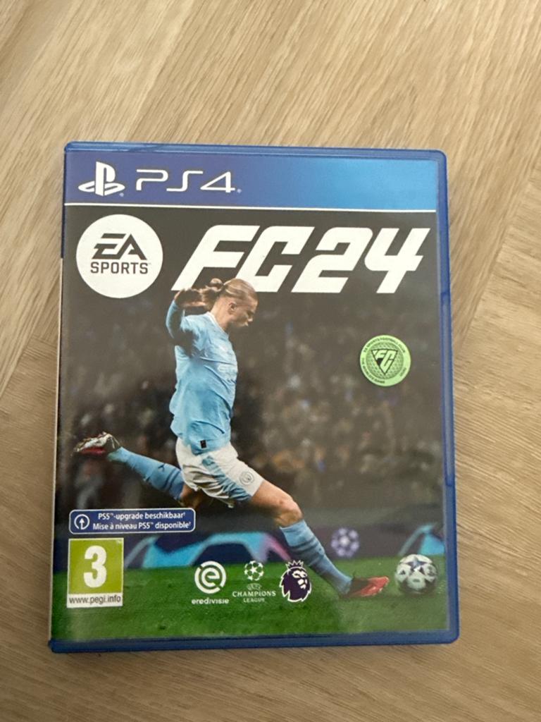 EA Sports FC 24 PS4 - Zo goed als nieuw, Spelcomputers en Games, Games | Sony PlayStation 4, Ophalen, Eén computer, Zo goed als nieuw