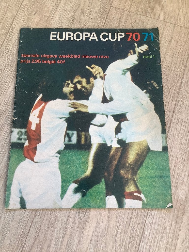 REVUE EUROPA CUP 70-71 DEEL 1      SPECIALE UITGAVE, Ophalen of Verzenden, Gebruikt, Overige binnenlandse clubs, Boek of Tijdschrift