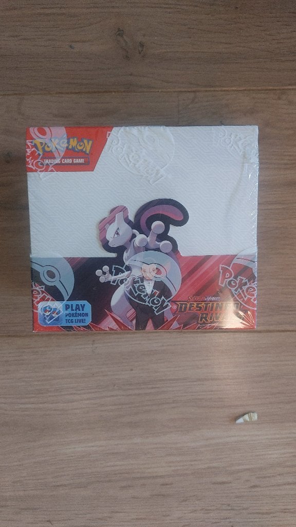 Destined Rivals Booster box sealed (Eng)plus gratis Mewtwo, Ophalen, Nieuw, Boosterbox