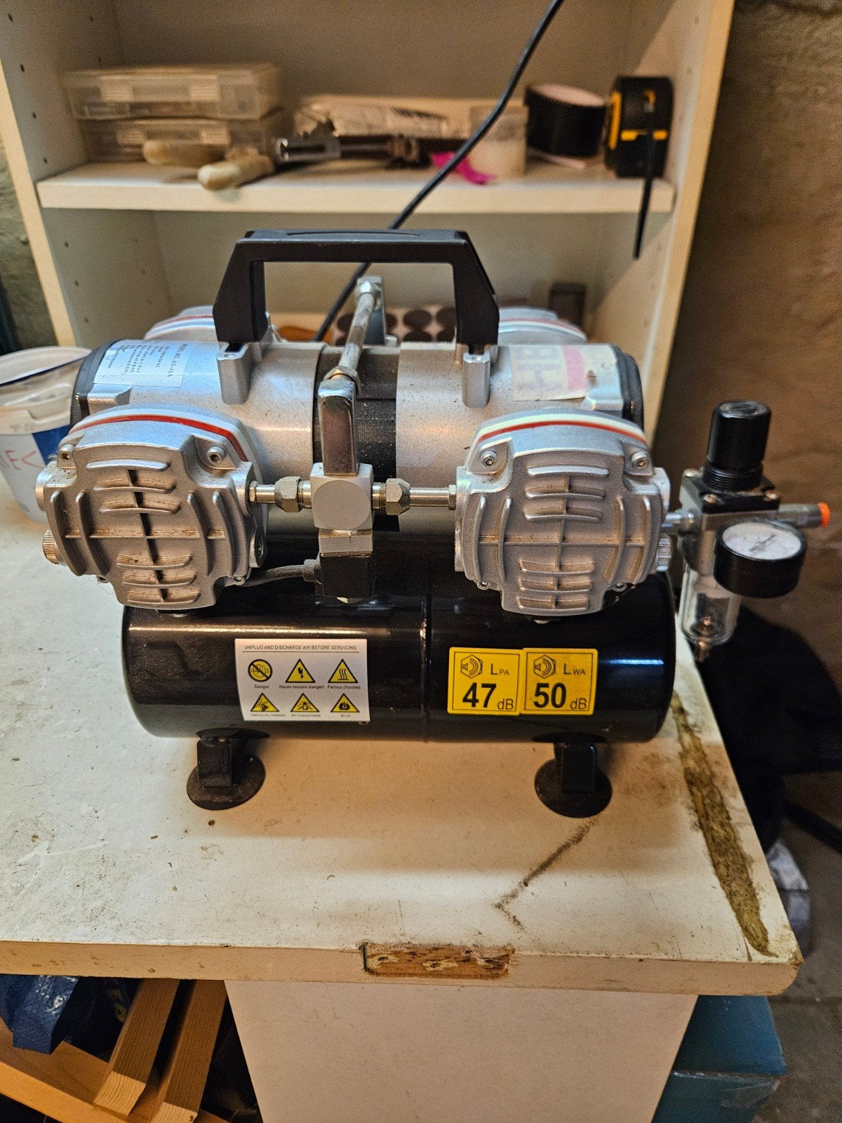HBM airbrush compressor - Nooit gebruikt, Nieuw, Ophalen of Verzenden, Minder dan 200 liter/min, Olievrij