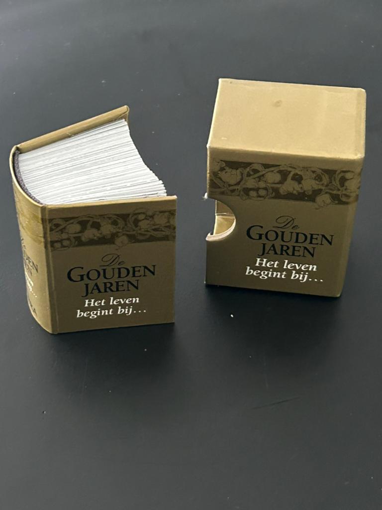 De Gouden Jaren - Het leven begint bij... (Mini Boekje), Boeken, Ophalen of Verzenden, Zo goed als nieuw, Nederland