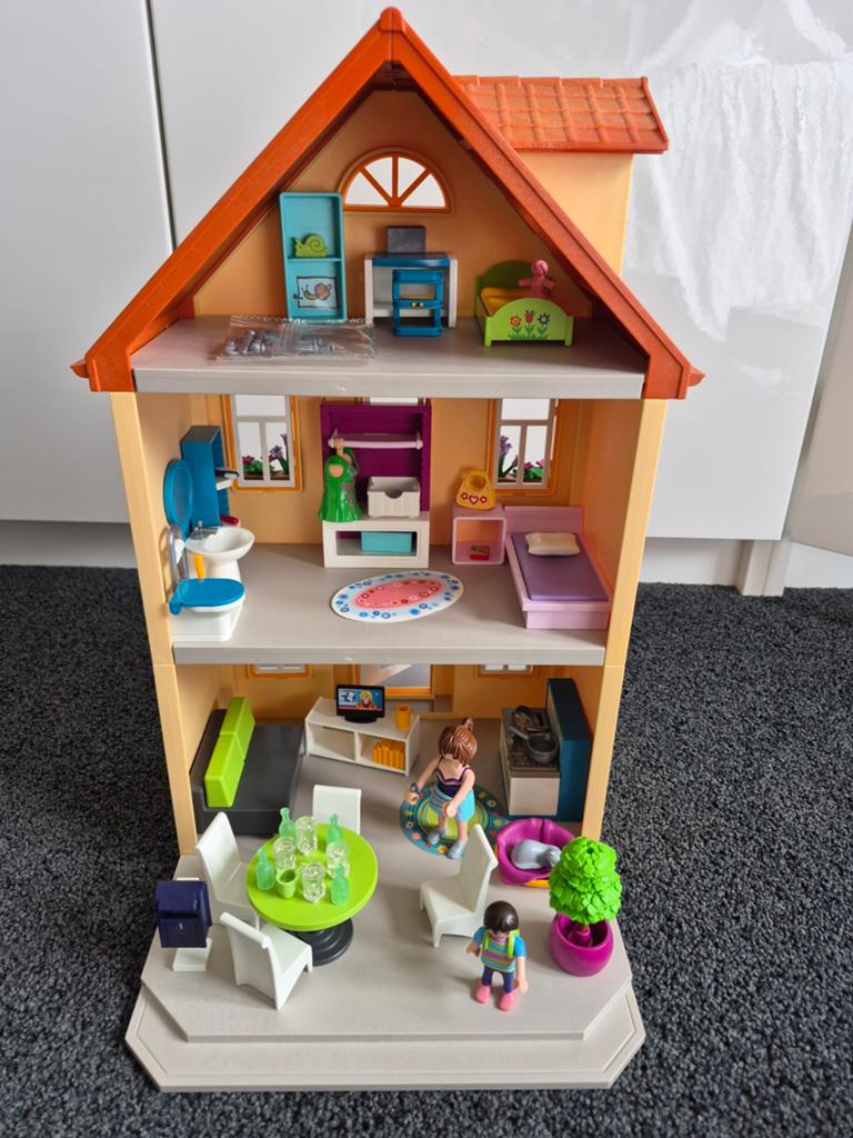Playmobil 70014 Poppenhuis met Meubels en Figuren, Ophalen of Verzenden, Zo goed als nieuw, Poppenhuis