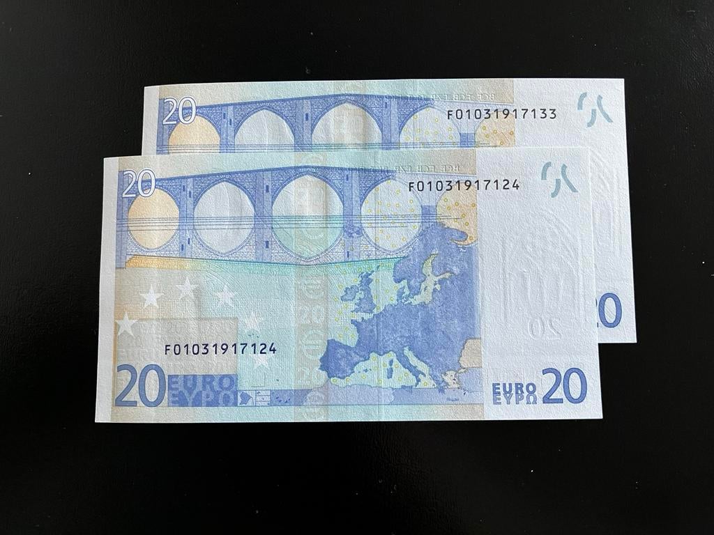 2x €20,- Trichet - Malta - oplopende serienummers UNC, Postzegels en Munten, Bankbiljetten | Europa | Eurobiljetten, Ophalen of Verzenden