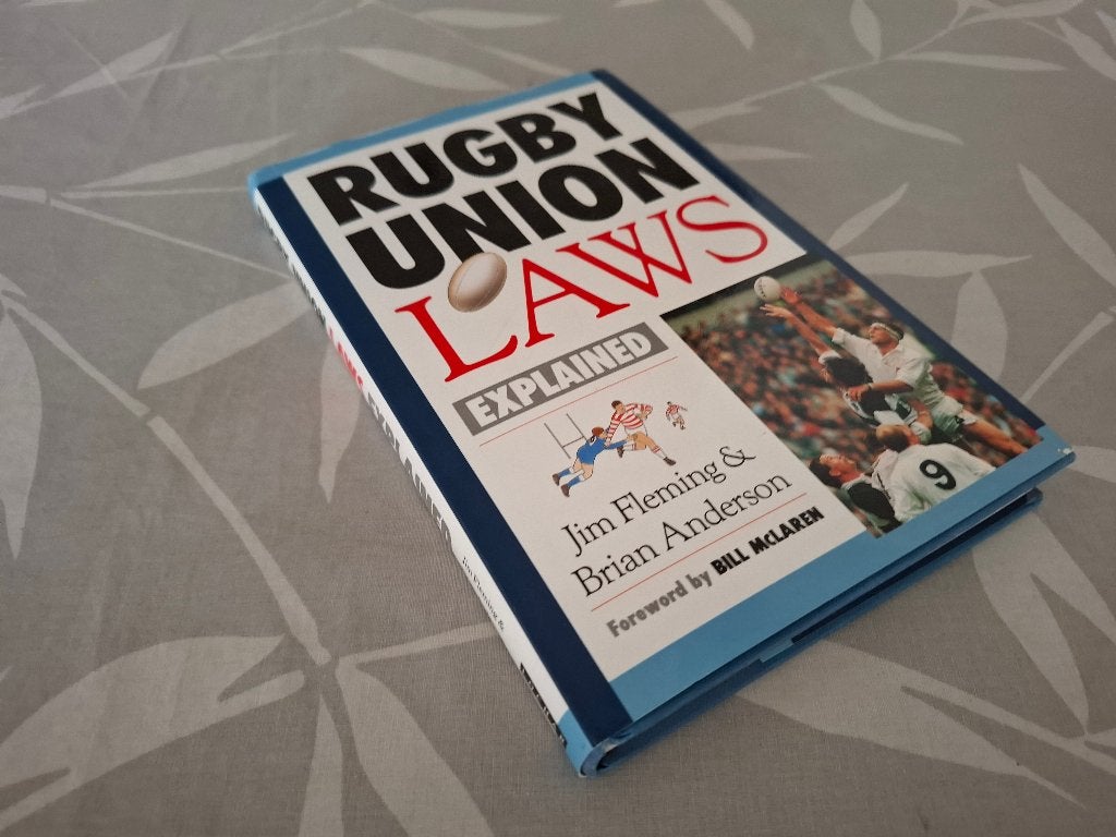 RUGBY UNION LAWS Explained, Ophalen of Verzenden, Zo goed als nieuw, Balsport