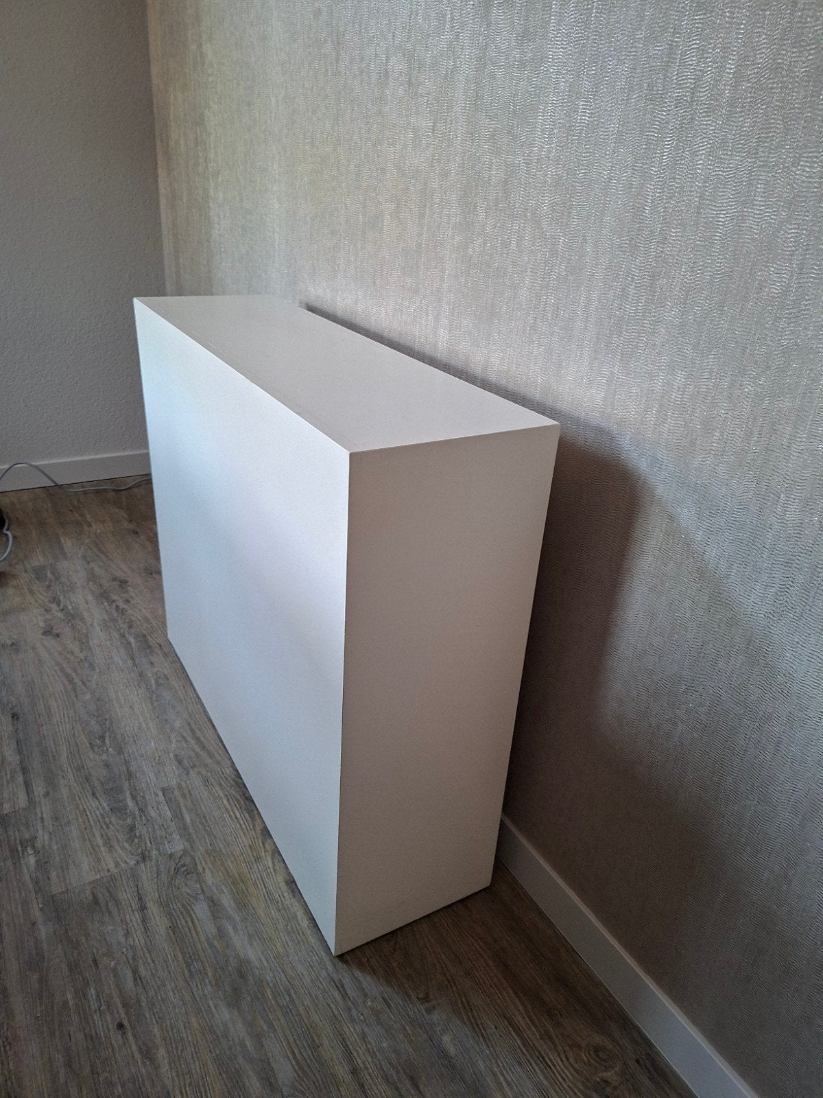 Witte moderne sidetable/plantenstandaard/kast, Ophalen, 50 tot 100 cm, Zo goed als nieuw, 25 tot 50 cm