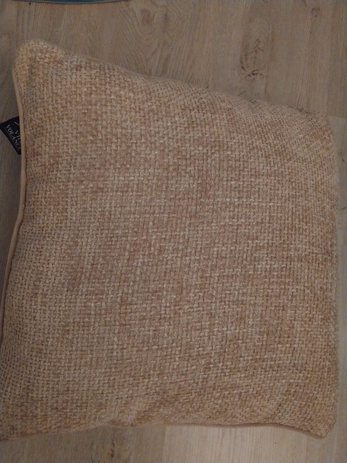 2 Nieuw beige ( roze )sierkussen - Volance, Ophalen, Overige merken, Wasbaar, Vierkant