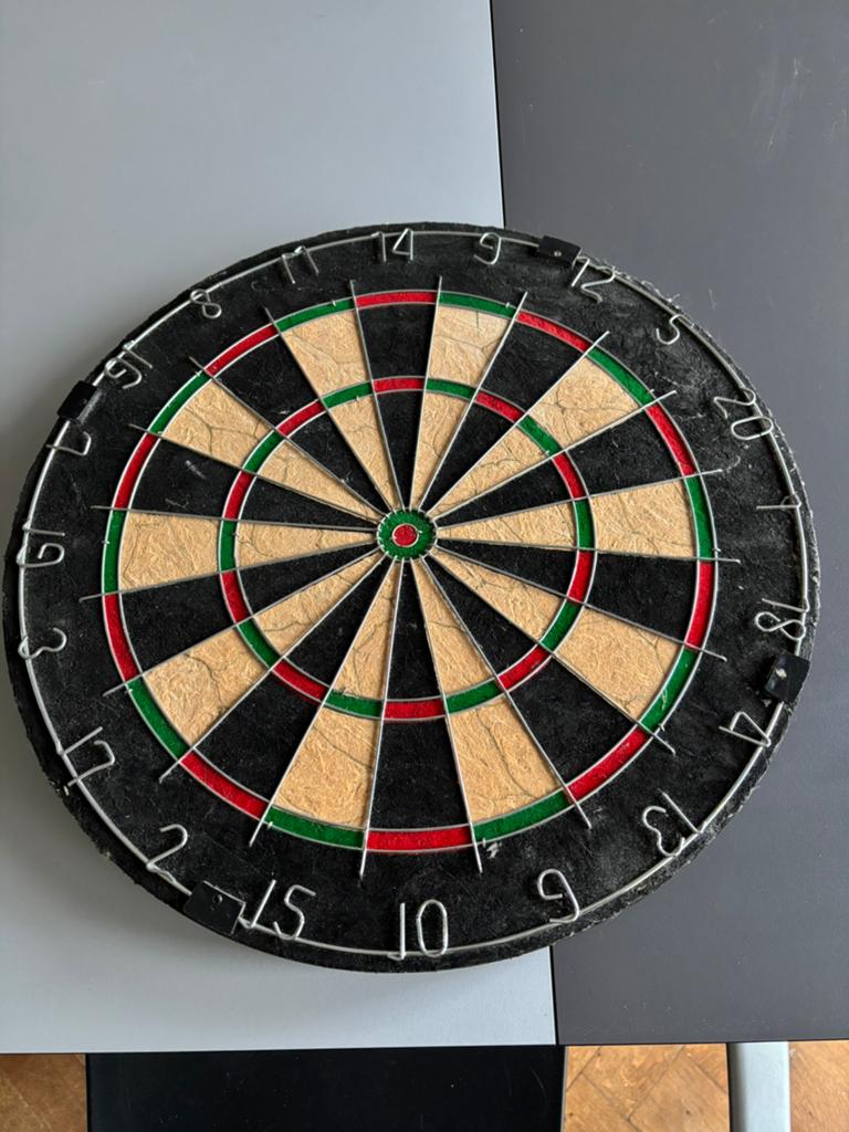 Dartbord, Ophalen, Zo goed als nieuw, Dartbord