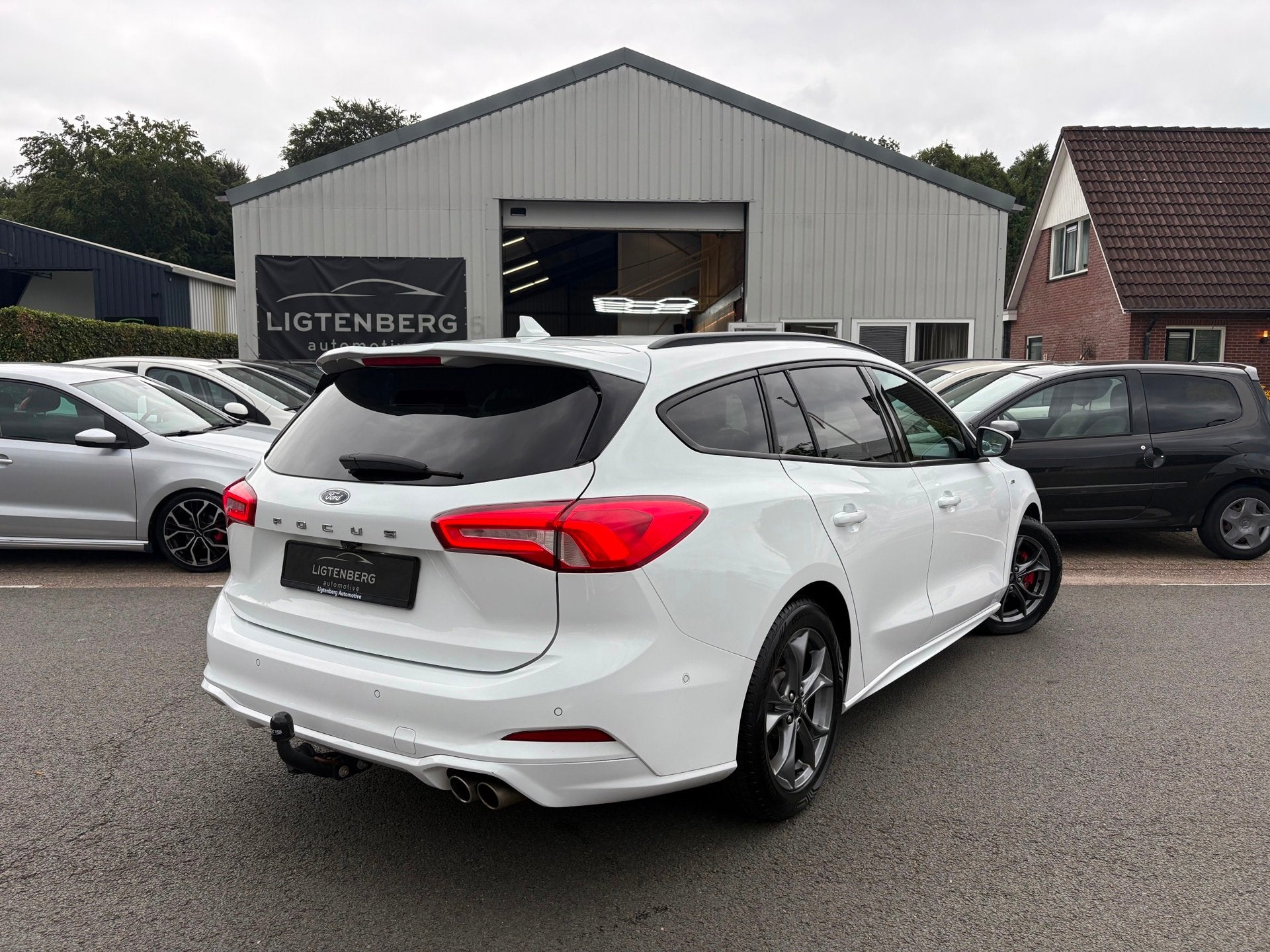 Ford Focus Wagon 1.0 EcoBoost ST Line Business CRUISE/CLIMA, 125 pk, Gebruikt, Euro 6, Wit