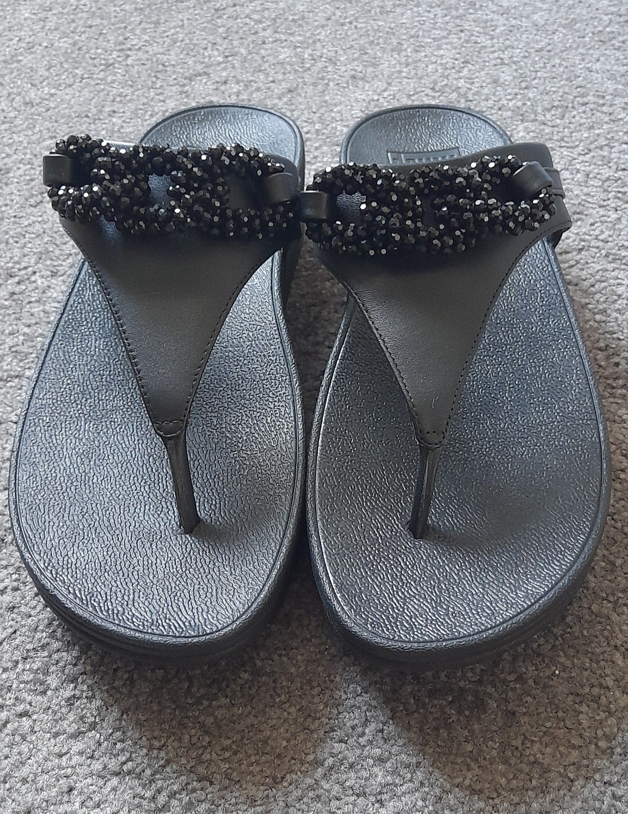Te koop: nieuwe Fitflop slippers maat 42, Ophalen, Nieuw, Zwart