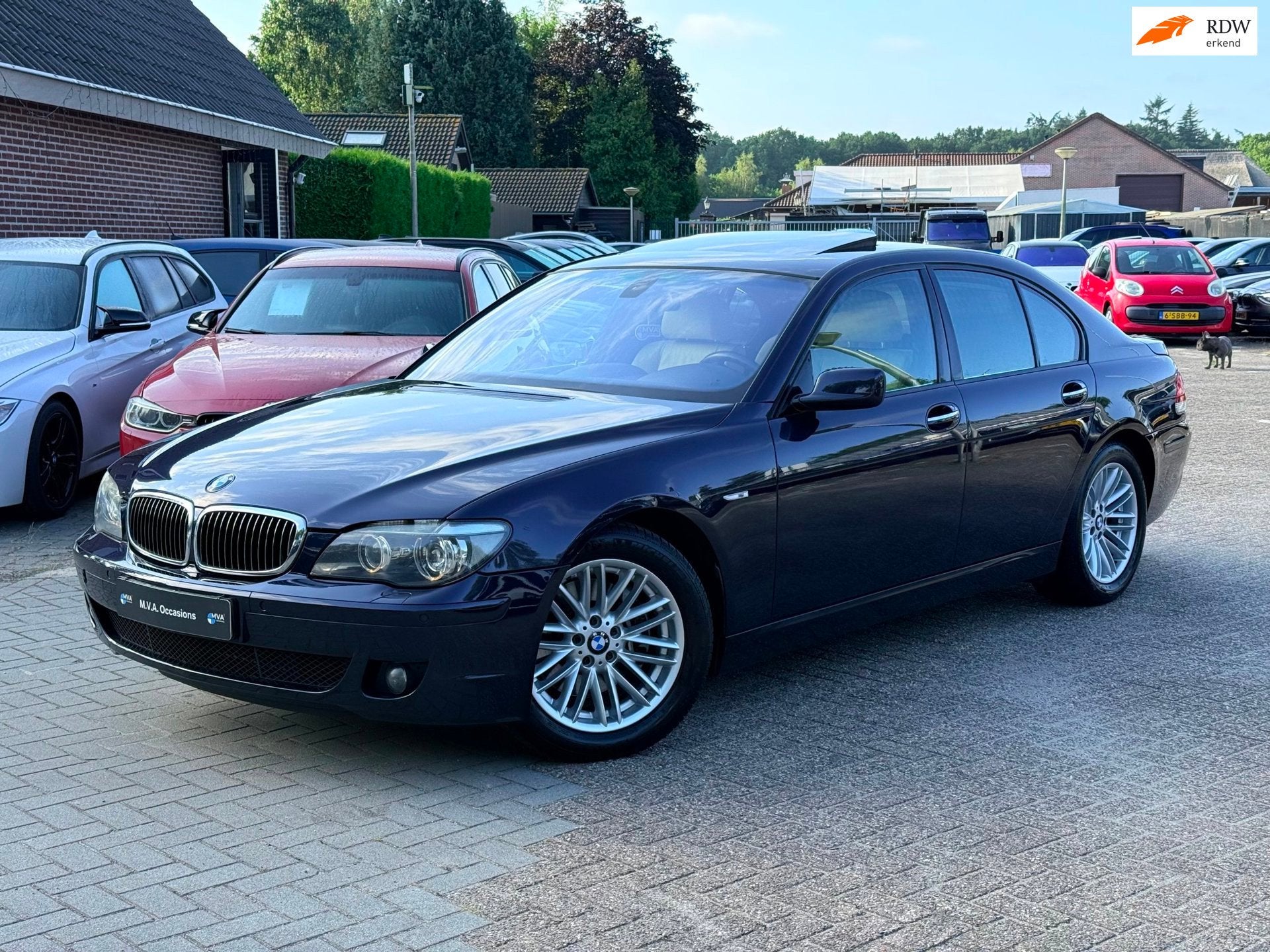 BMW 7-serie 740i Individual|Leder|Dakje|Alcantara Hemel|Xeno, Auto's, BMW, Automaat, Achterwielaandrijving, Gebruikt, 4000 cc