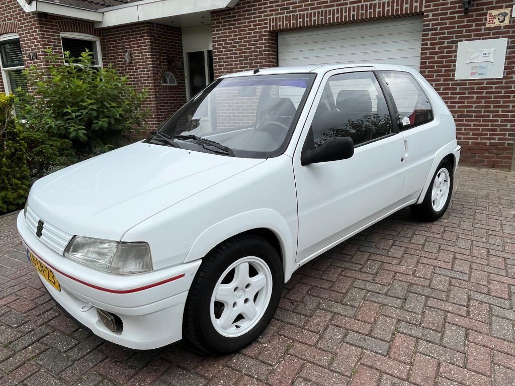 Witte 106 1.3 Rallye 240.397 nap km met wat werk, Auto's, Peugeot, Voorwielaandrijving, Zwart, 4 cilinders, 400 kg