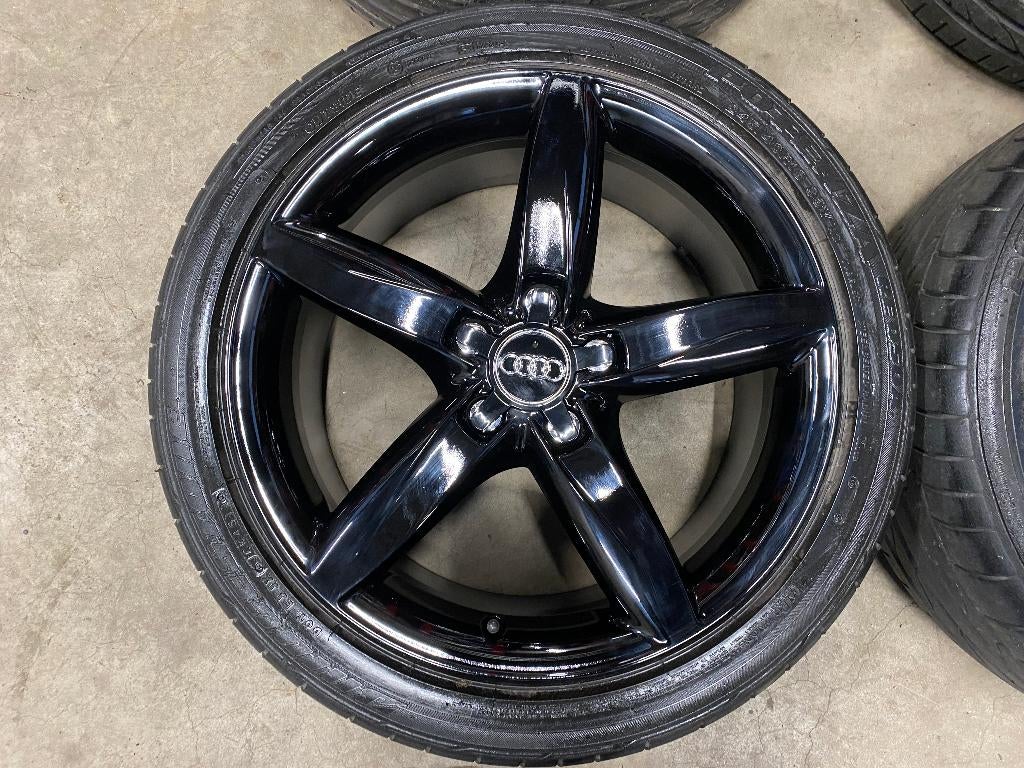 18 inch originele velgen + zomerbanden Audi A4 B8, Auto-onderdelen, Banden en Velgen, Ophalen of Verzenden, Band(en), Personenwagen