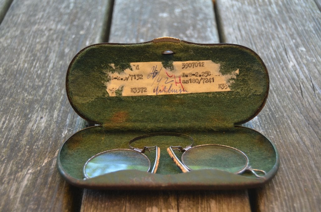 Diverse antieke brilletjes + etuis, Antiek en Kunst, Ophalen of Verzenden, Dames