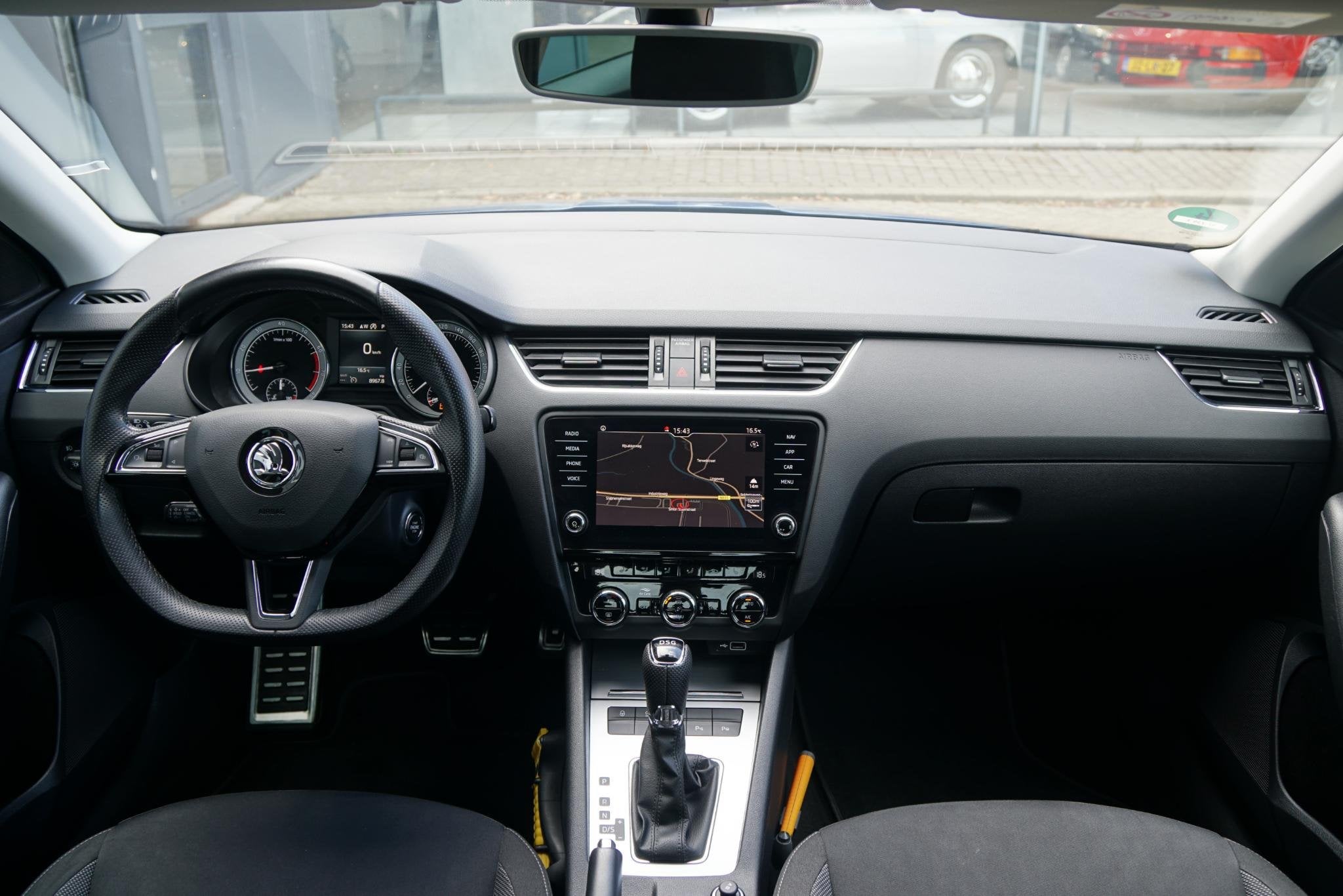 Skoda Octavia 1.5 TSI Greentech Ambition Business Automaat +, Auto's, Skoda, Gebruikt, 150 pk, Blauw, Origineel Nederlands