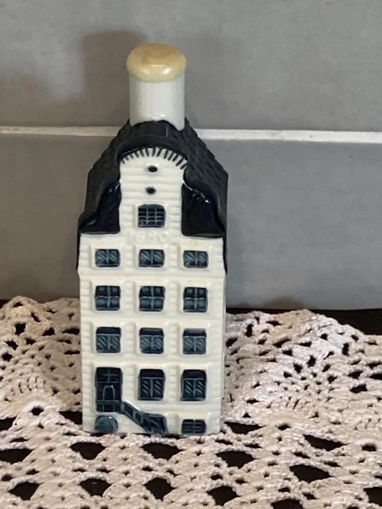 KLM huisje nummer 14 (230526s), Ophalen of Verzenden, Zo goed als nieuw