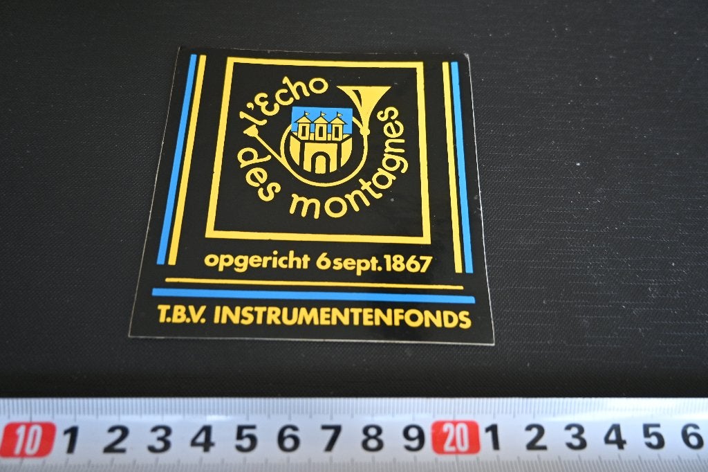 sticker Tilburg ECHO DES MONTAGNES  opg. 6-10-1867 *, Ophalen, Zo goed als nieuw