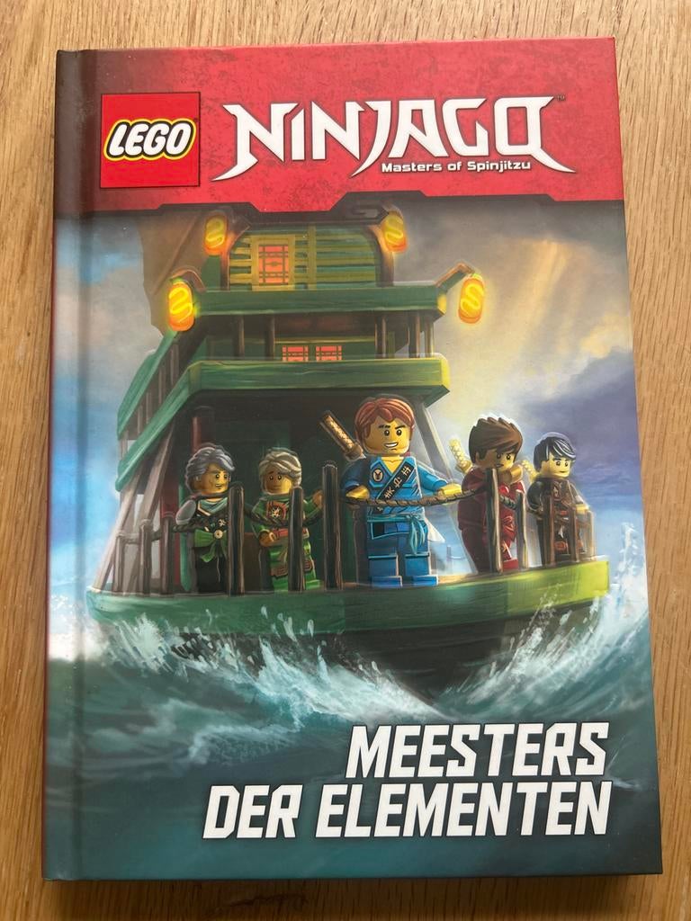 LEGO Ninjago: Meesters der Elementen Boek, Boeken, Kinderboeken | Jeugd | onder 10 jaar, Zo goed als nieuw, Ophalen of Verzenden
