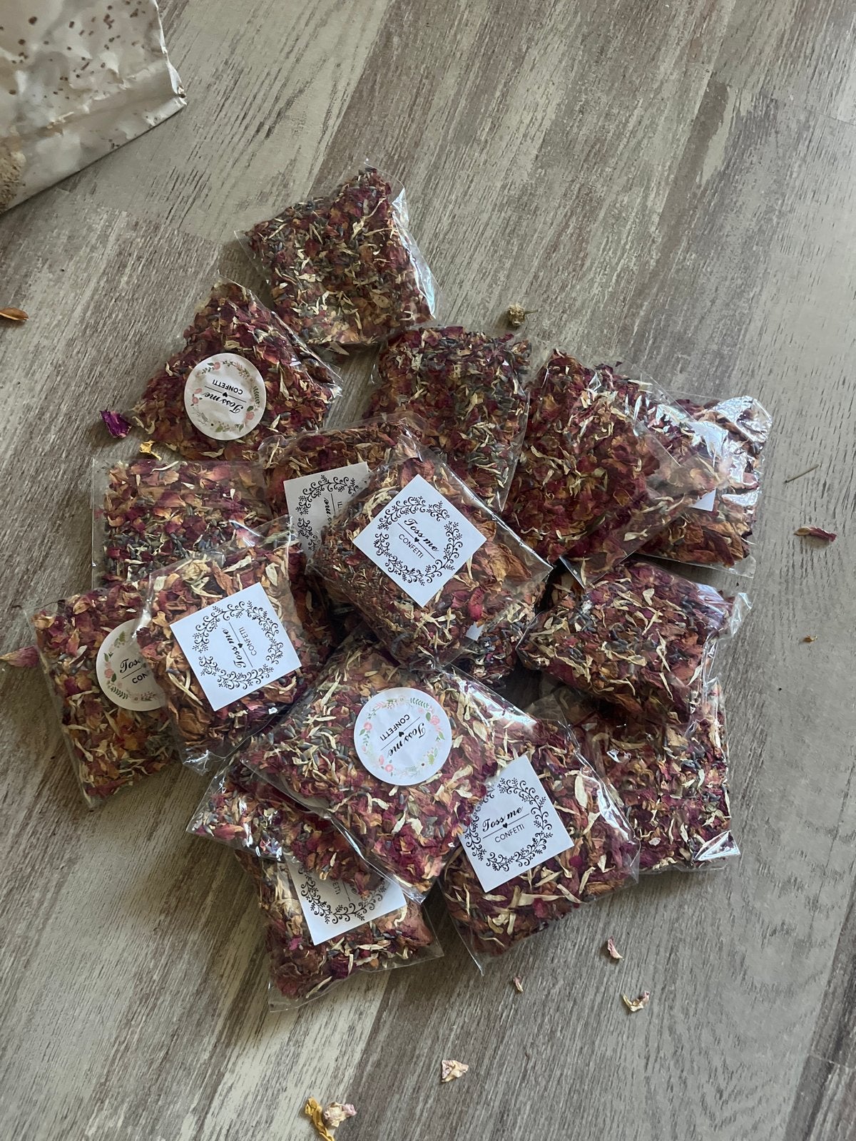 Biologisch afbreekbare gedroogde bloemblaadjes confetti, Ophalen of Verzenden, Nieuw, Versiering, Geboorte of Huwelijk
