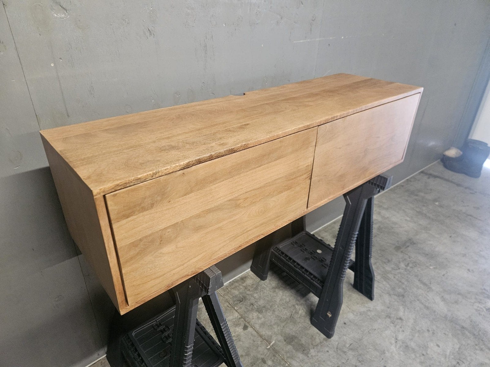 Tv-meubel zwevend 120 cm lang, Ophalen, 100 tot 150 cm, Zo goed als nieuw, Minder dan 100 cm