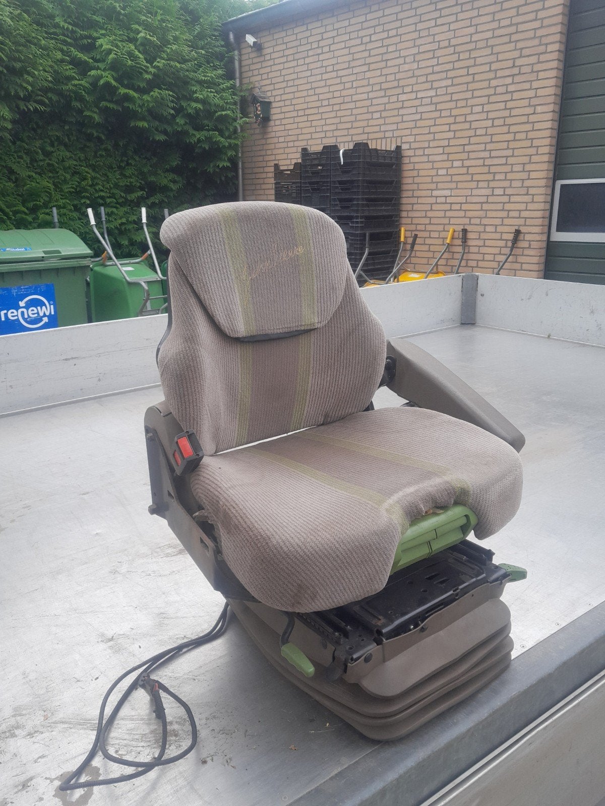 Stoel luchtgeveerd John Deere premium, Ophalen