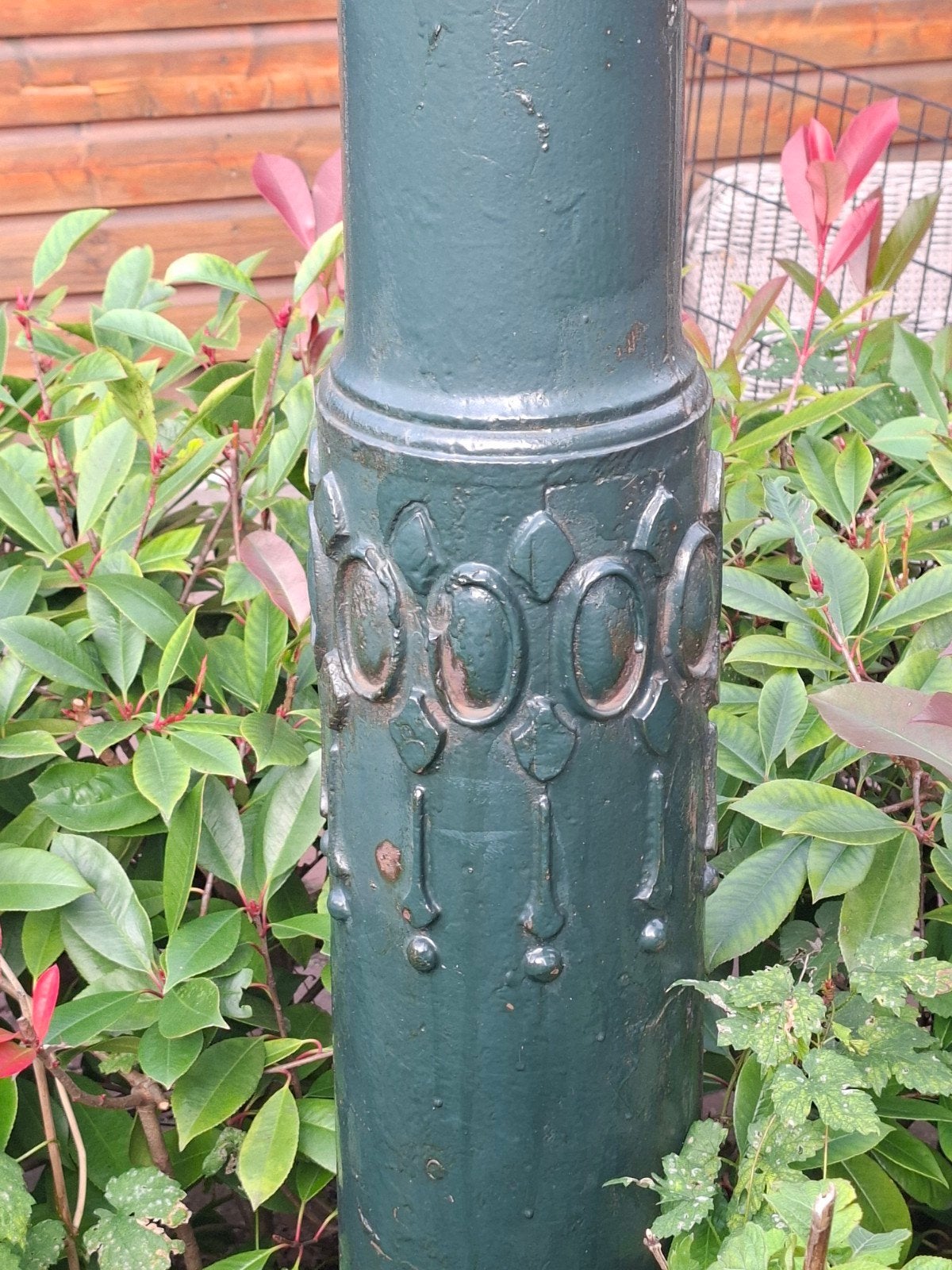 Antieke tuinlantaarnpaal, Ophalen