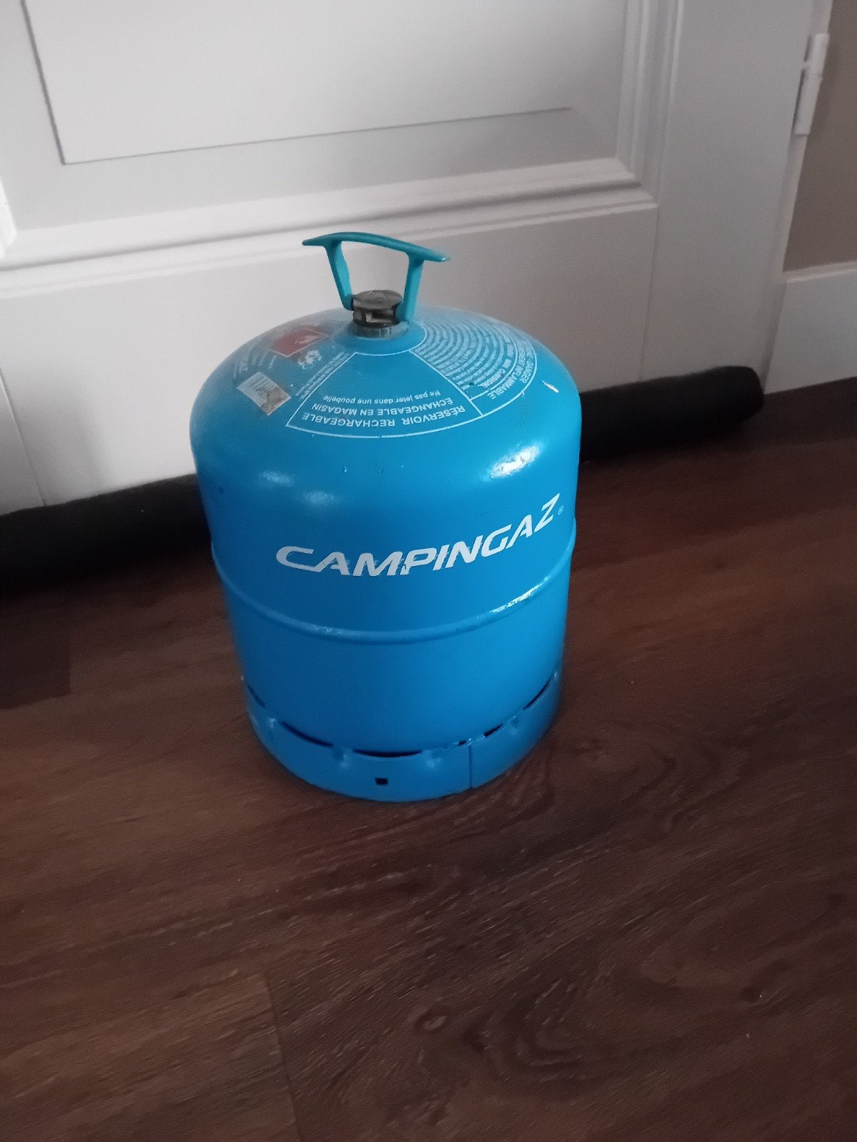 2 lege campingaz gasflessen 907 en 904, Ophalen