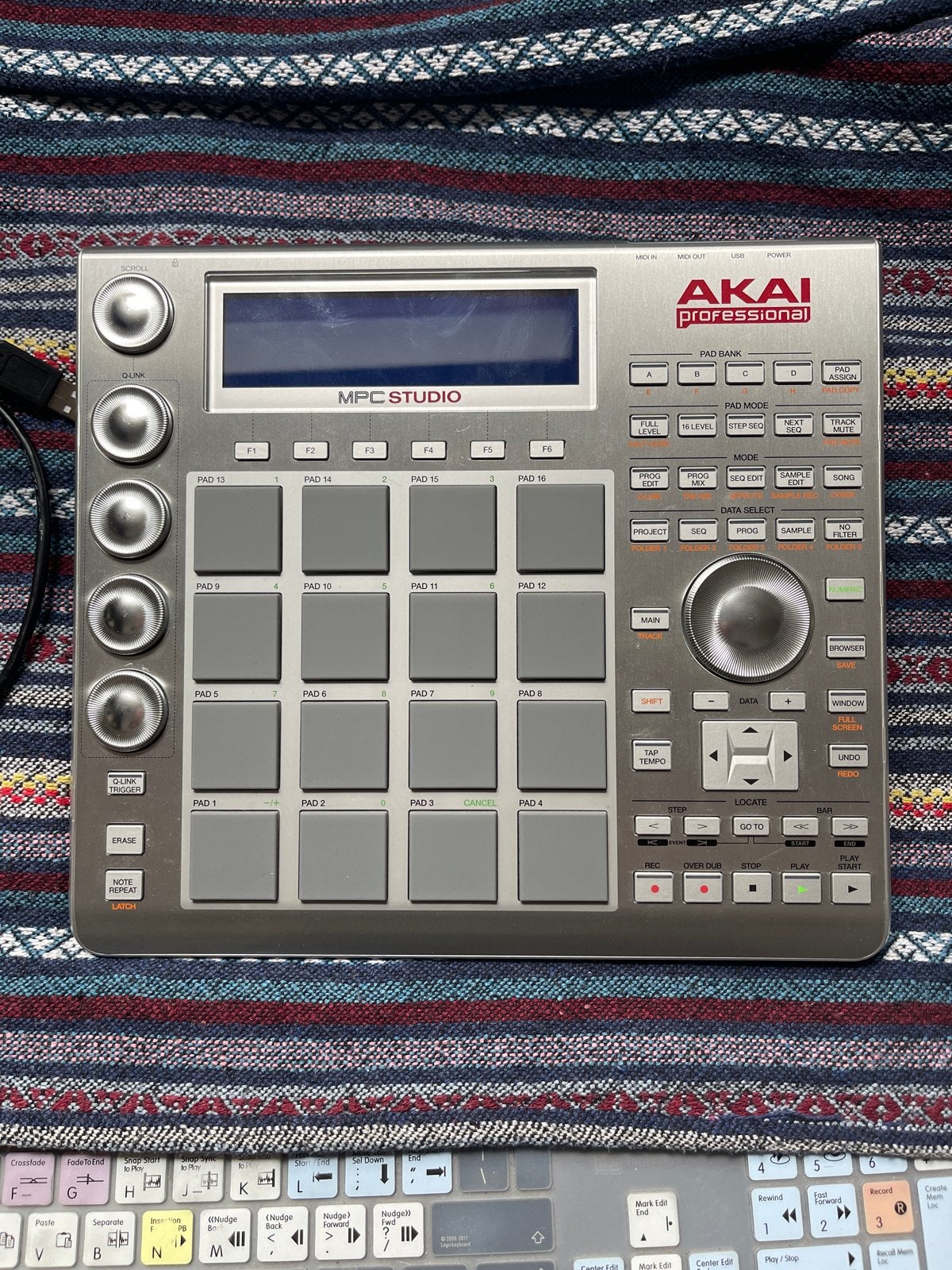 Akai MPC Studio - Draagbare MIDI-controller/sampler, Ophalen, Zo goed als nieuw