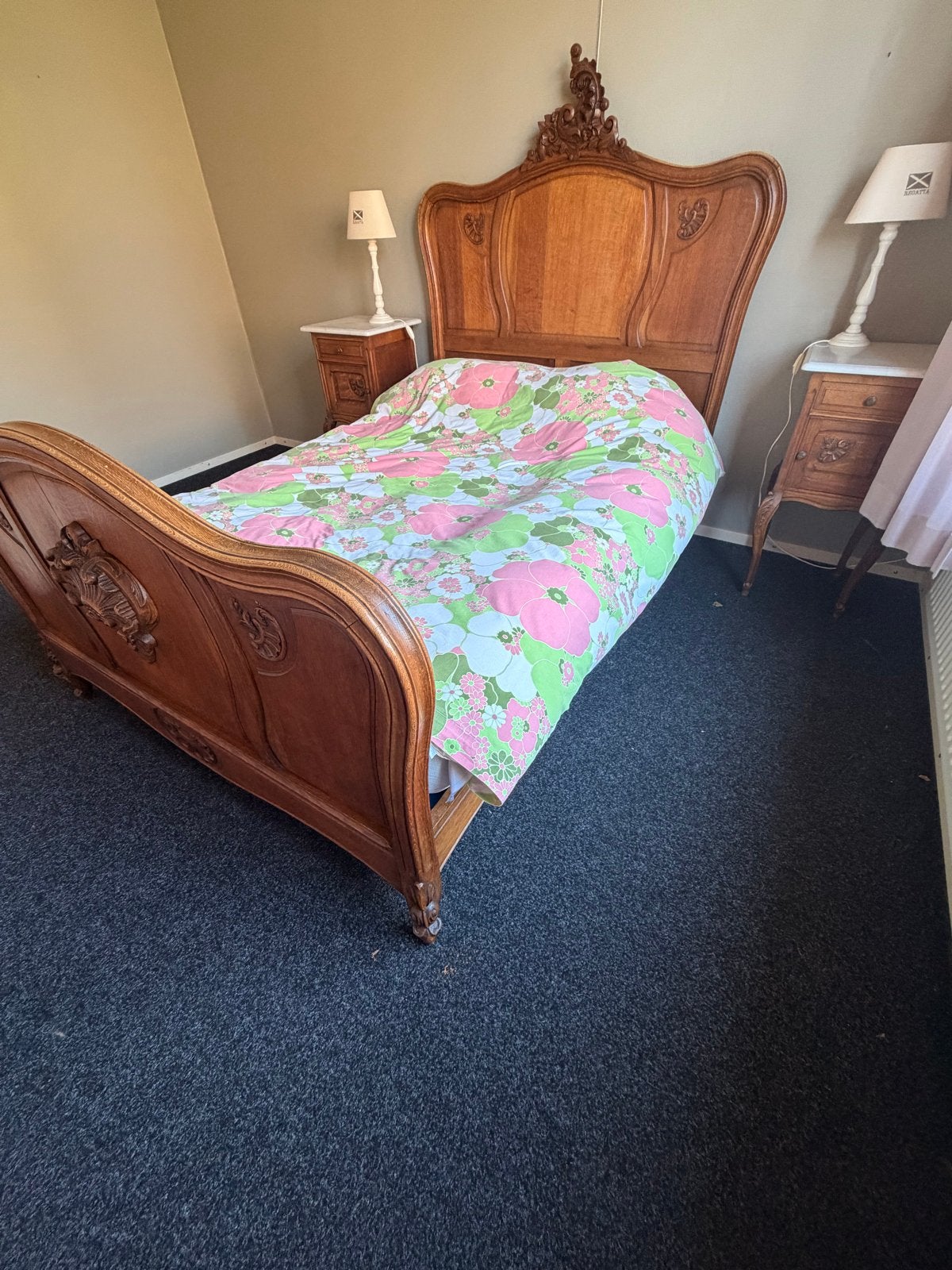 Antieke Eiken Slaapkamer Set - Bed, Nachtkastjes, 2x Kleding, Antiek en Kunst, Ophalen