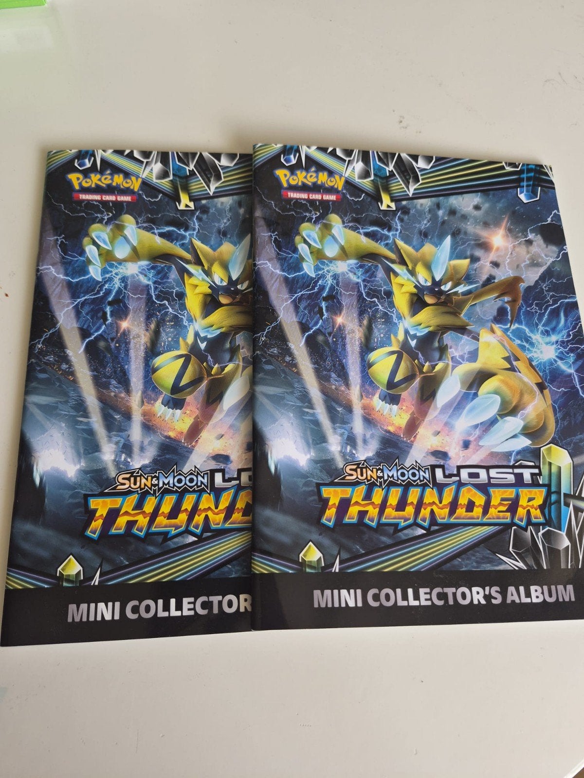 Pokémon Sun & Moon Lost Thunder Mini Collectors Album, Ophalen of Verzenden, Zo goed als nieuw, Boek of Catalogus