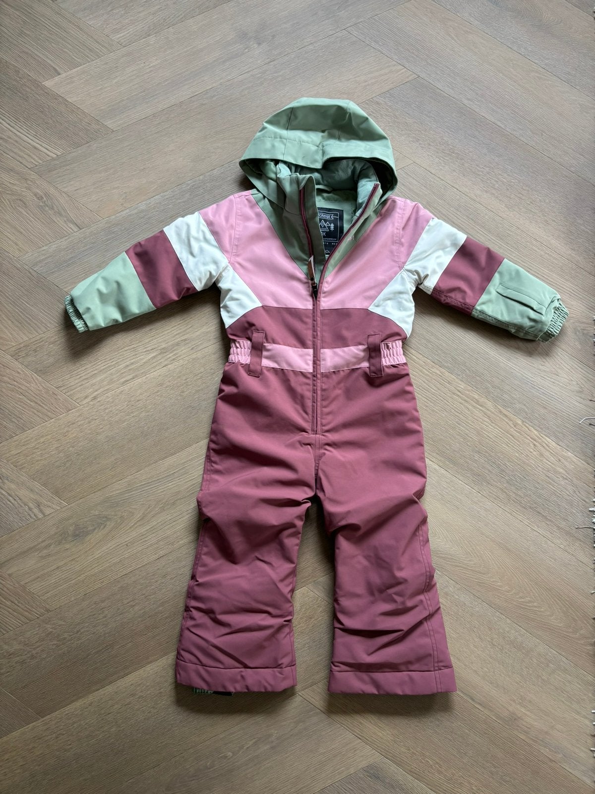 Protest skipak maat 104, Ophalen of Verzenden, Zo goed als nieuw, Meisje, Sport- of Zwemkleding