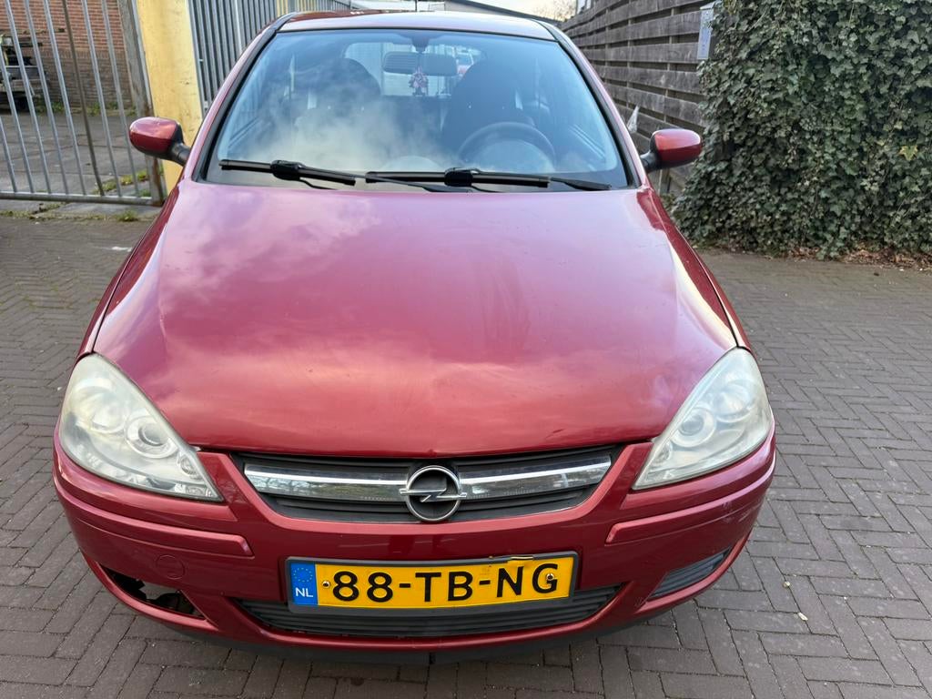 Opel Corsa 1.2 16V Twinport 3D 2006 Rood, Auto's, Voorwielaandrijving, 450 kg, 31 €/maand, 4 cilinders