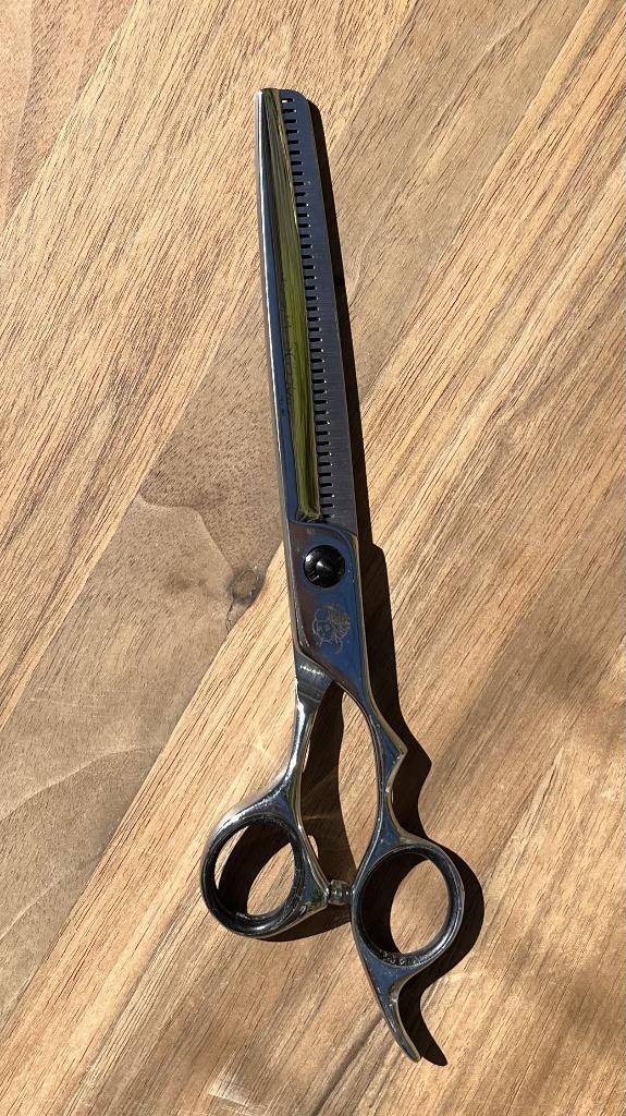 Geisha Fluffer 41T 7" effileerschaar trimschaar, Dieren en Toebehoren, Ophalen, Zo goed als nieuw